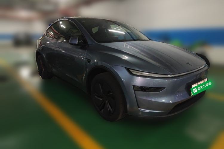 Used Tesla Model Y 2026 Rear-Drive Model Front Right 45 Deg