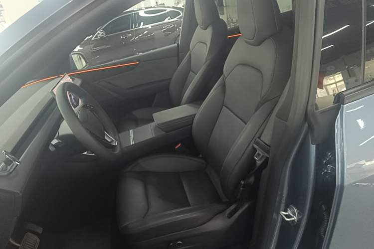 Used Tesla Model Y 2026 Rear-Drive Model Left Front Seat