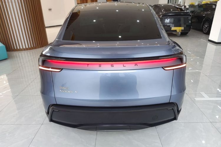 Used Tesla Model Y 2026 Rear-Drive Model Rear