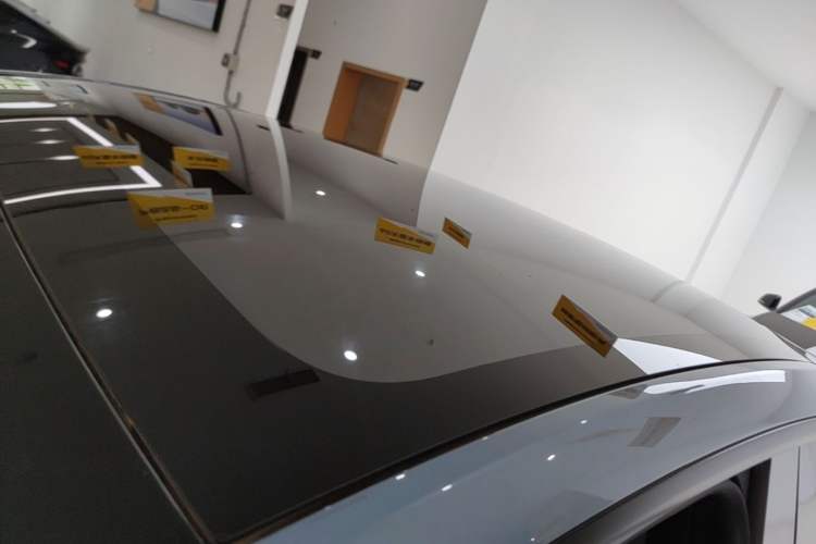Used Tesla Model Y 2026 Rear-Drive Model Roof