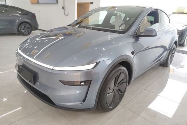 Used Tesla Model Y 2026 Rear-Drive Model