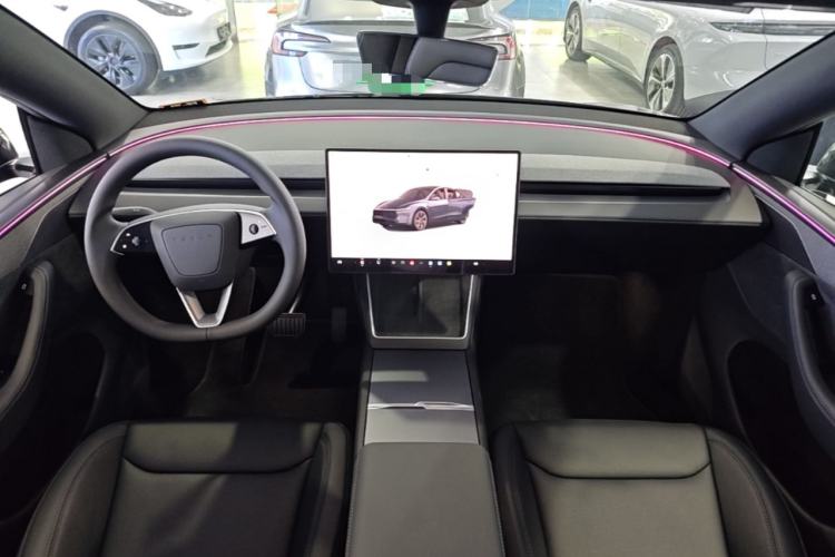 Used Tesla Model Y 2026 Long-Range All-Wheel-Drive Model Center Console