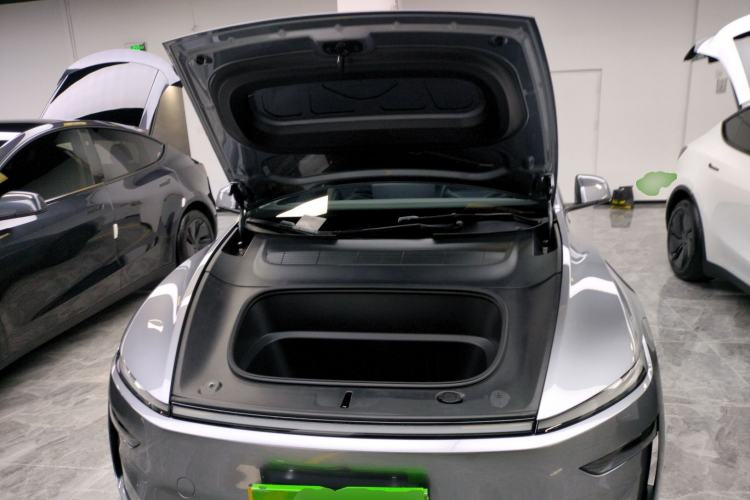 Used Tesla Model Y 2026 Model Long-Range Rear-Wheel-Drive Version Engine Bay