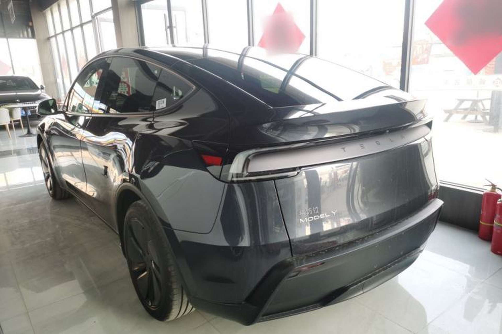 Used Tesla Model Y 2026 Rear-Drive Model Exterior 2