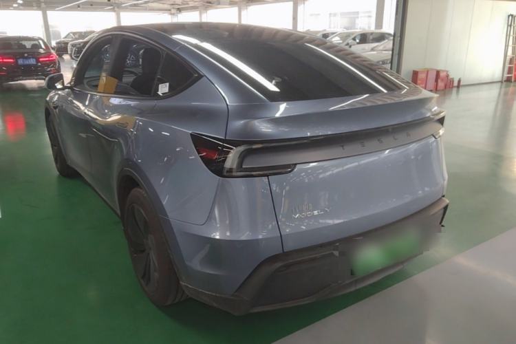 Used Tesla Model Y 2026 Rear-Drive Model Exterior 2