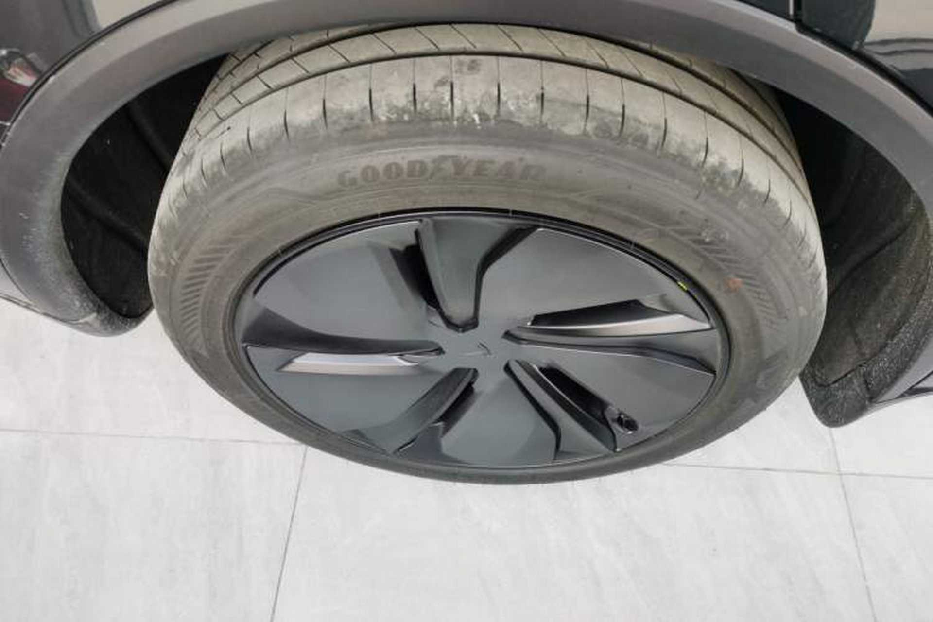 Used Tesla Model Y 2026 Rear-Drive Model Exterior 5