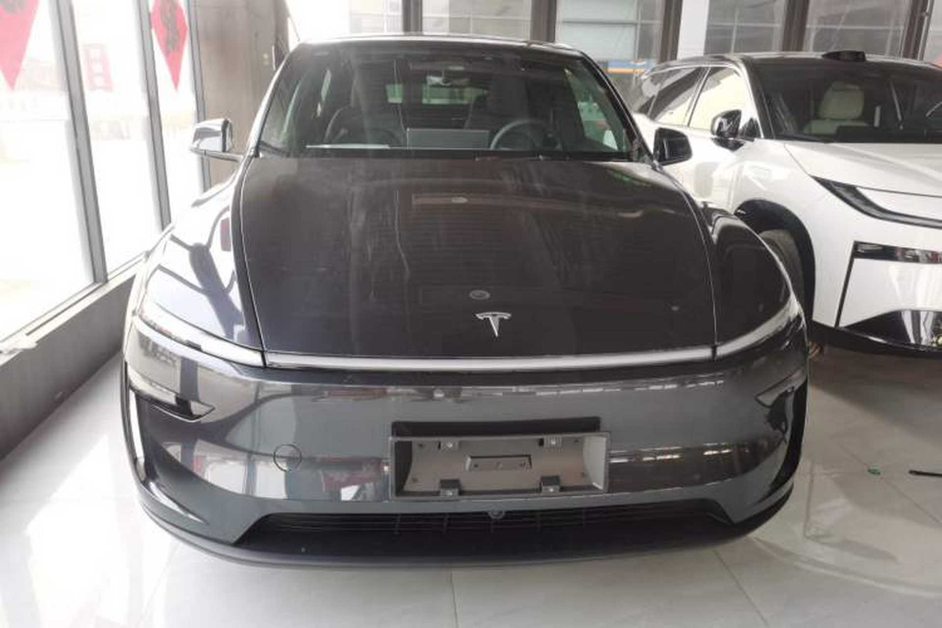 Used Tesla Model Y 2026 Rear-Drive Model Front