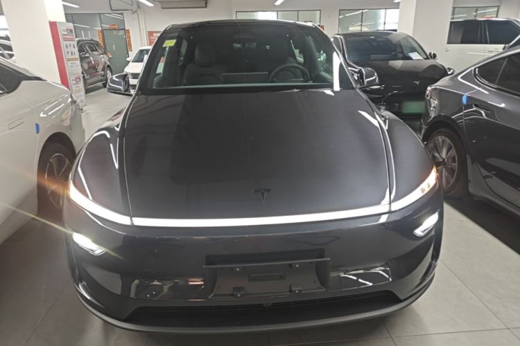 Used Tesla Model Y 2026 Facelifted Long-Range Rear-Drive Model Front