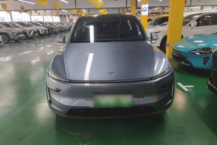 Used Tesla Model Y 2026 Rear-Drive Model Front