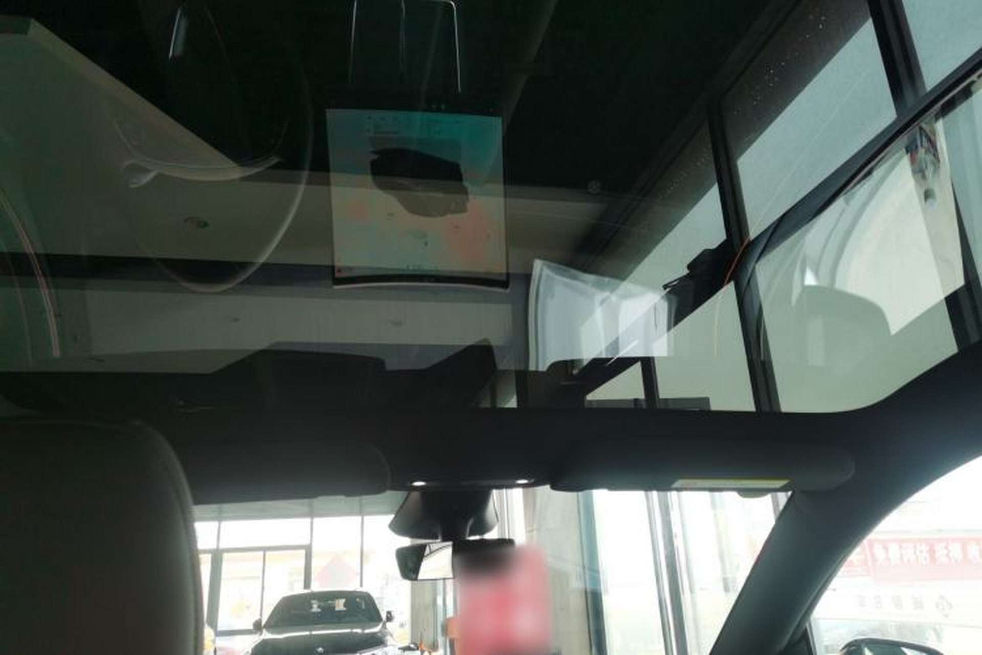 Used Tesla Model Y 2026 Rear-Drive Model Headliner
