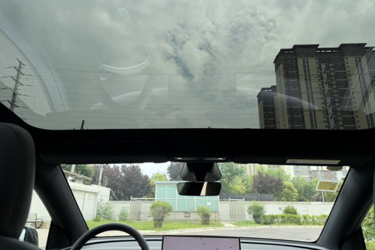 Used Tesla Model Y 2026 Facelifted Long-Range Rear-Drive Model Interior 1