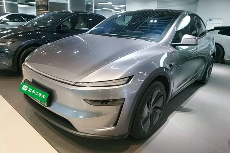 Used Tesla Model Y 2026 Facelifted Long-Range Rear-Drive Model Guazi used car, China used car export, Used car for sale, Used  cars, Cheapest cars for sale