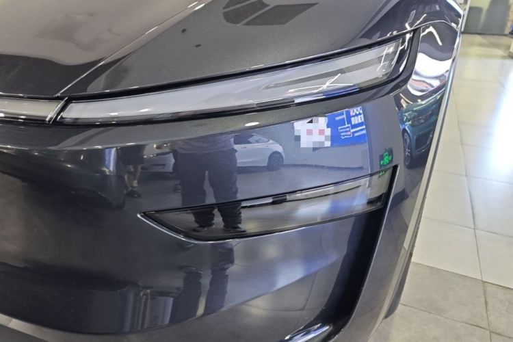 Used Tesla Model Y 2026 Long-Range All-Wheel-Drive Model Left Front Headlight