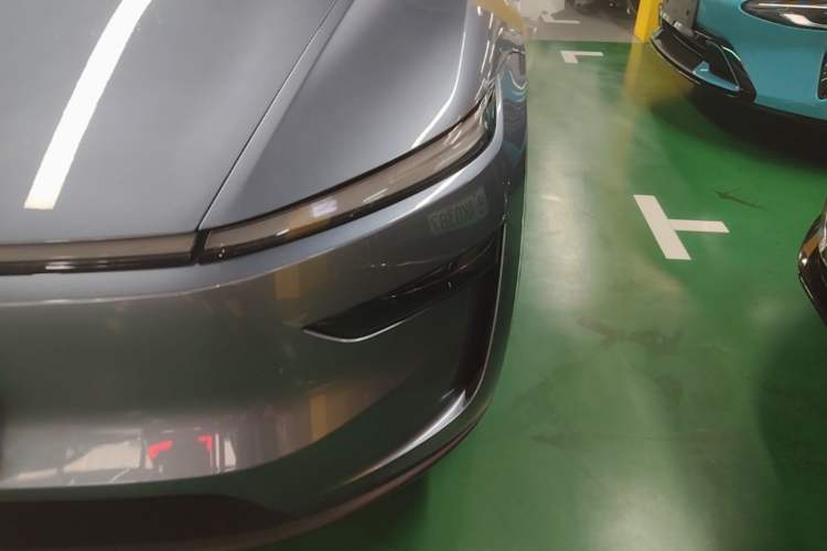 Used Tesla Model Y 2026 Rear-Drive Model Left Front Headlight