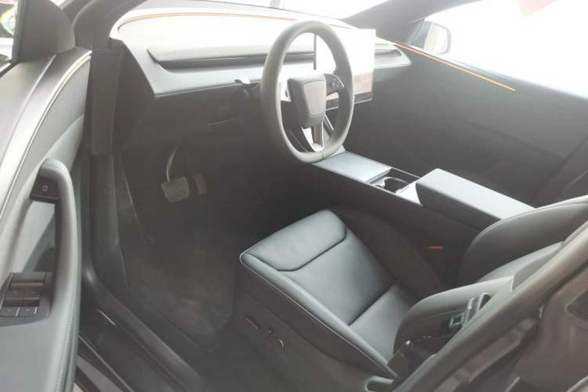 Used Tesla Model Y 2026 Rear-Drive Model Left Front Seat