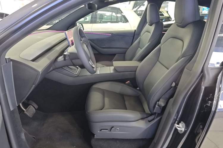 Used Tesla Model Y 2026 Long-Range All-Wheel-Drive Model Left Front Seat