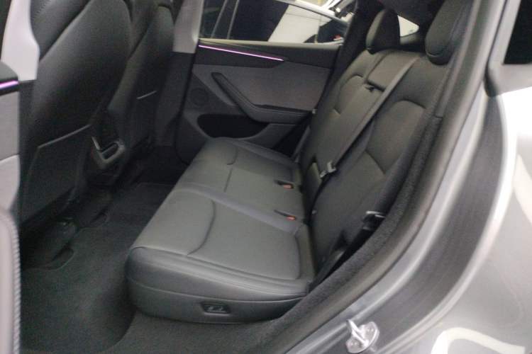 Used Tesla Model Y 2026 Model Long-Range Rear-Wheel-Drive Version Left Rear Seat