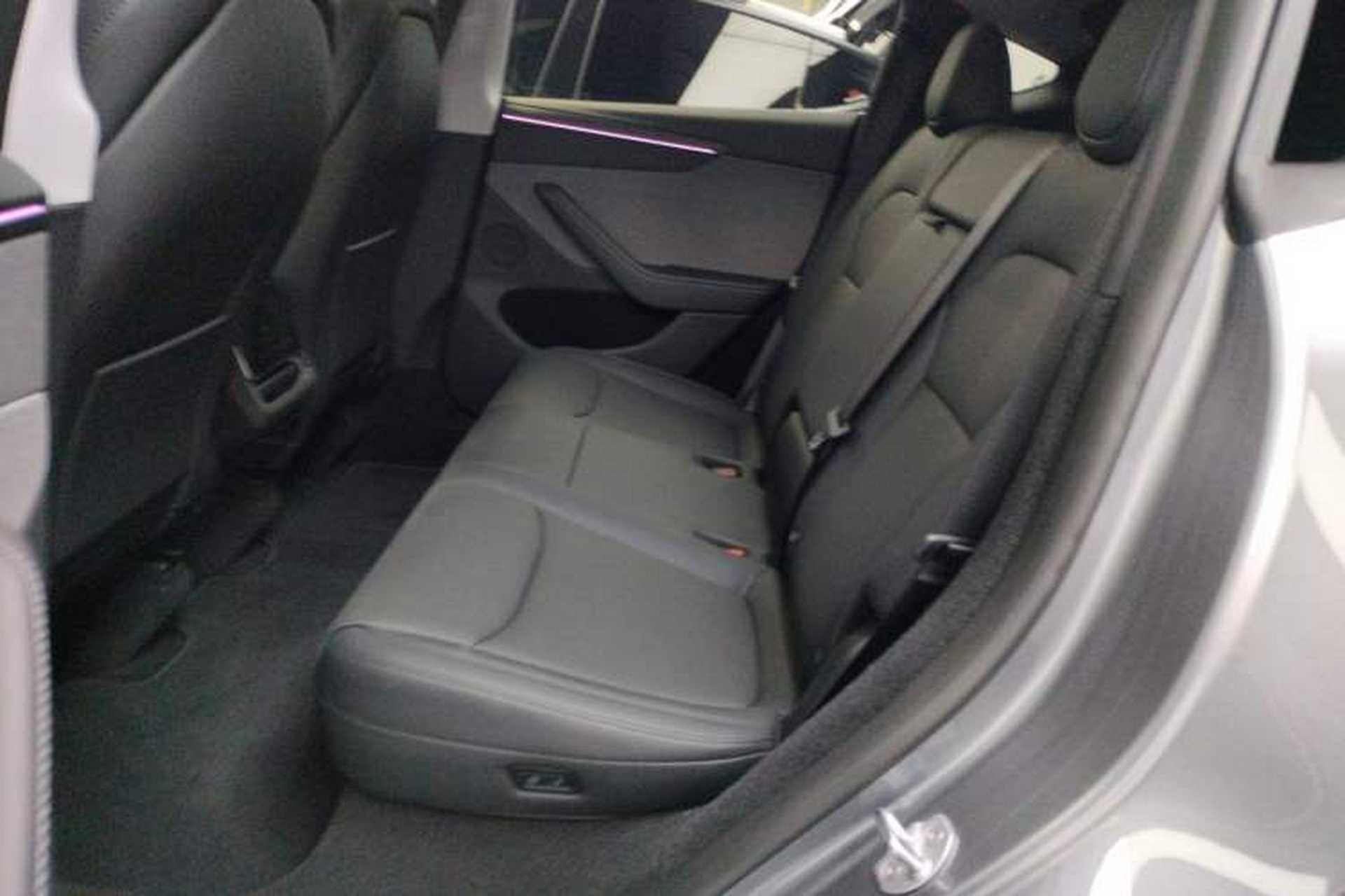 Used Tesla Model Y 2026 Model Long-Range Rear-Wheel-Drive Version Left Rear Seat