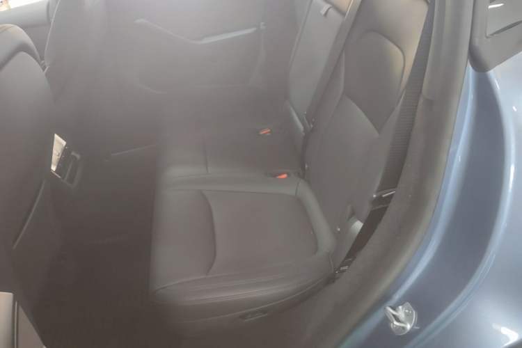 Used Tesla Model Y 2026 Rear-Drive Model Left Rear Seat