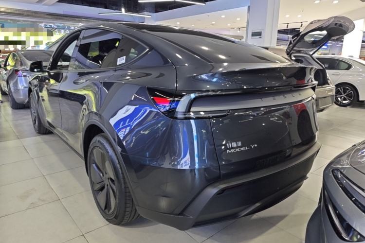 Used Tesla Model Y 2026 Long-Range All-Wheel-Drive Model Rear Left 45 Deg