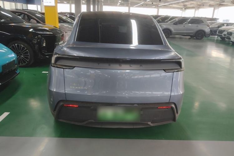 Used Tesla Model Y 2026 Rear-Drive Model Rear