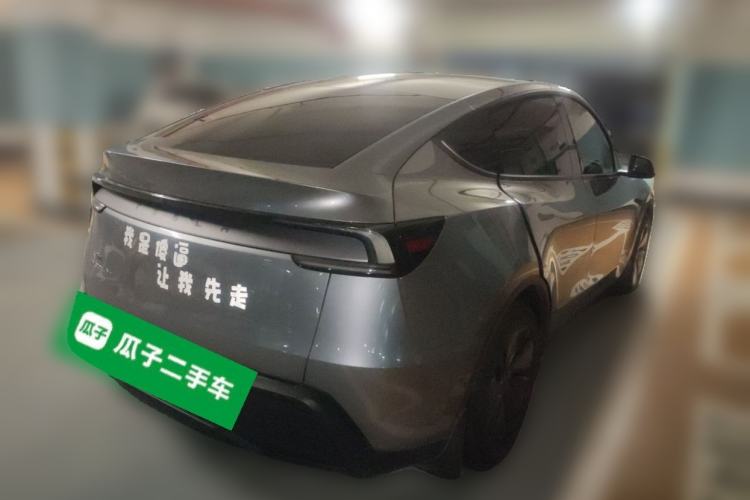 Used Tesla Model Y 2026 Model Long-Range Rear-Wheel-Drive Version Rear Right 45 Deg