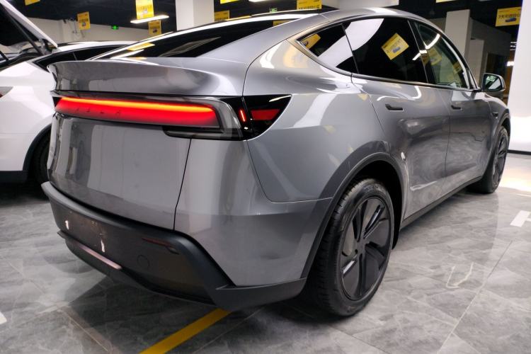 Used Tesla Model Y 2026 Model Long-Range Rear-Wheel-Drive Version Rear Right 45 Deg