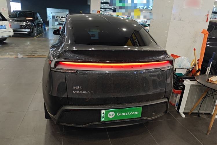 Used Tesla Model Y 2026 Rear-Drive Model Rear