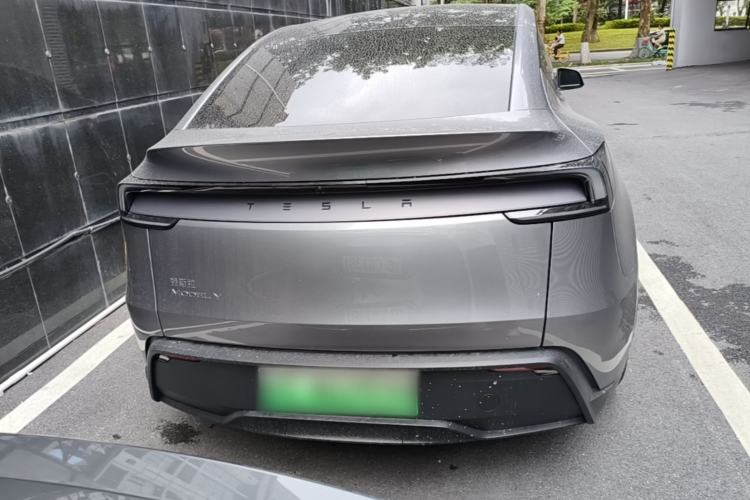 Used Tesla Model Y 2026 Rear-Drive Model Rear