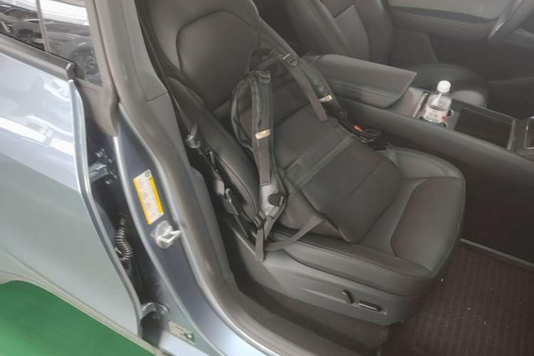 Used Tesla Model Y 2026 Rear-Drive Model Right Front Seat