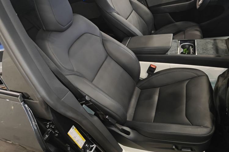 Used Tesla Model Y 2026 Rear-Drive Model Right Front Seat
