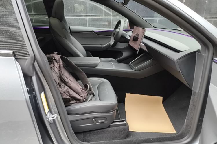 Used Tesla Model Y 2026 Rear-Drive Model Right Front Seat