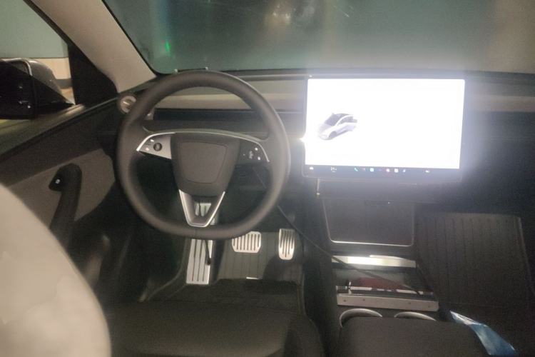 Used Tesla Model Y 2026 Model Long-Range Rear-Wheel-Drive Version Steering Wheel