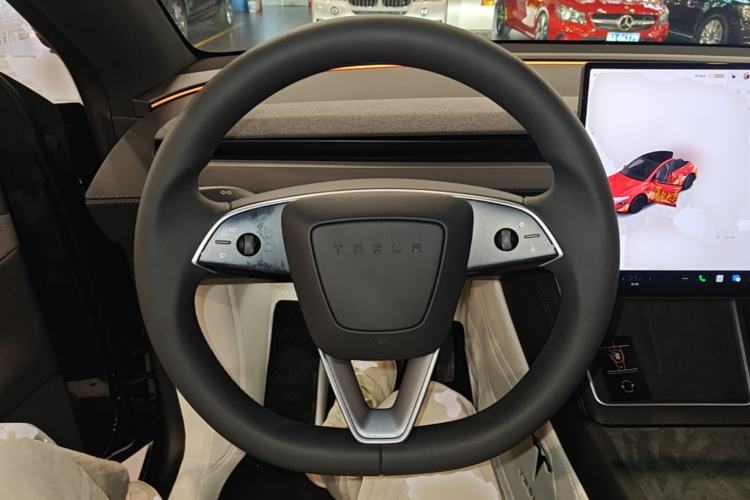 Used Tesla Model Y 2026 Rear-Drive Model Steering Wheel