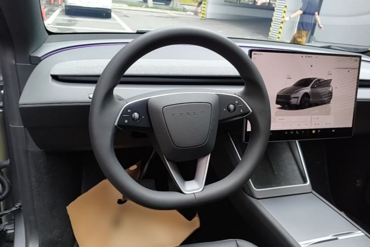 Used Tesla Model Y 2026 Rear-Drive Model Steering Wheel