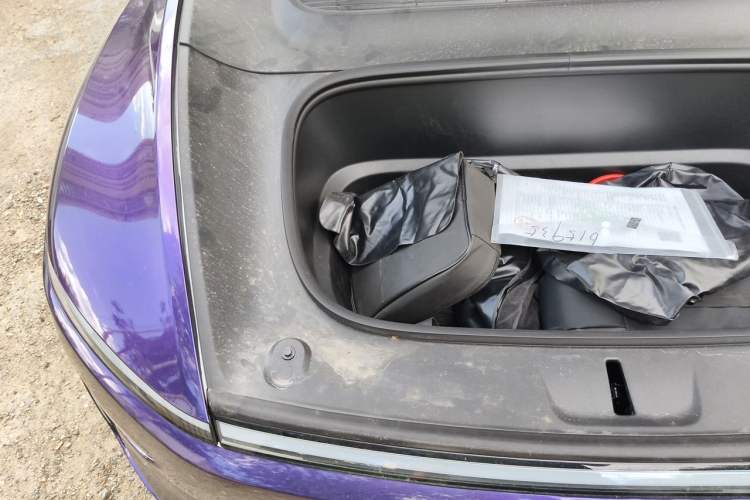 Used Tesla Model Y 2026 Facelifted Long-Range Rear-Drive Model Engine Bay Right