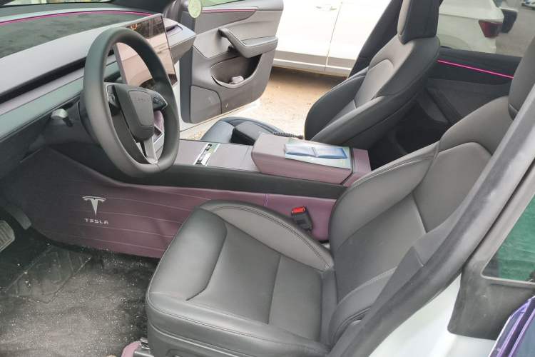 Used Tesla Model Y 2026 Facelifted Long-Range Rear-Drive Model Left Front Seat