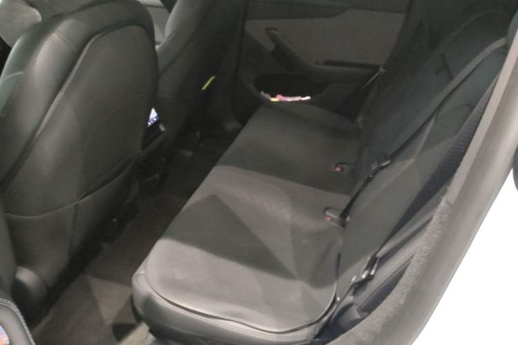 Used Tesla Model Y 2026 Rear-Drive Model Left Rear Seat