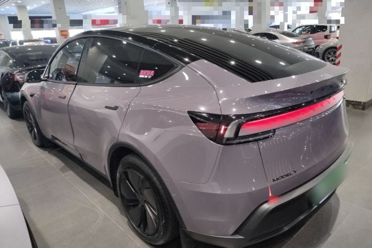 Used Tesla Model Y 2026 Rear-Drive Model Rear Left 45 Deg