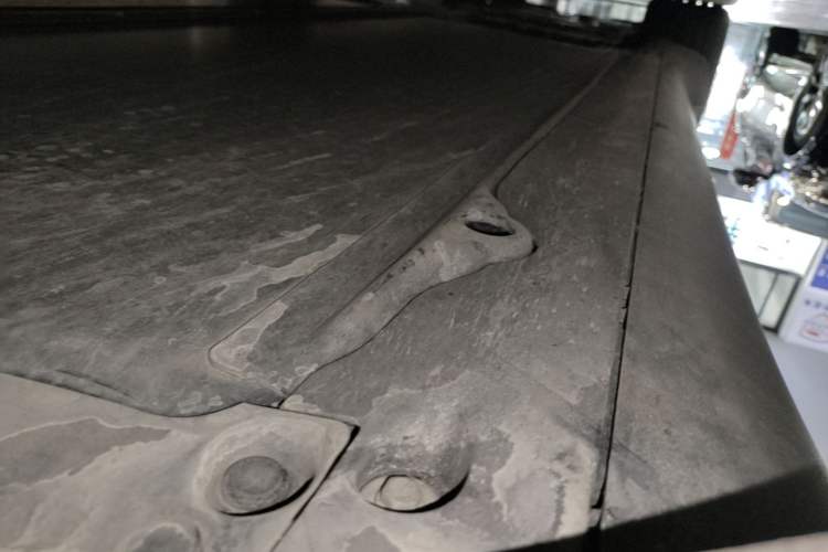 Used Tesla Model Y 2026 Rear-Drive Model Right Side Sill