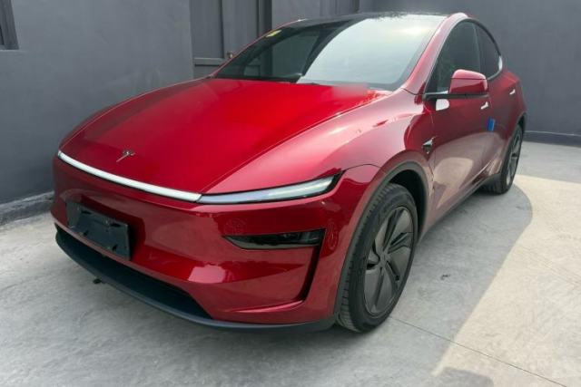 Used Tesla Model Y 2026 Long-Range All-Wheel-Drive Model