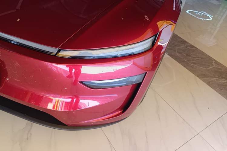 Used Tesla Model Y 2026 Model Long-Range Rear-Wheel-Drive Version Left Front Headlight