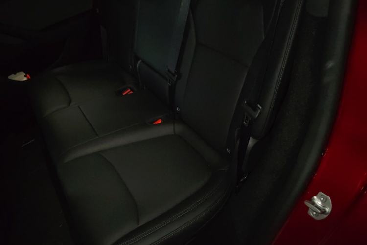Used Tesla Model Y 2026 Model Long-Range Rear-Wheel-Drive Version Left Rear Seat