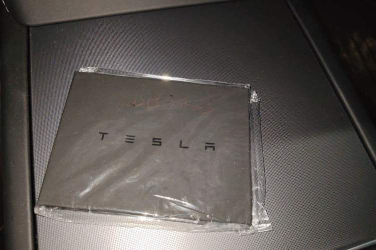 Used Tesla Model Y 2026 Model Long-Range Rear-Wheel-Drive Version Vehicle Key