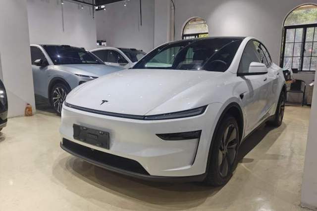 Used Tesla Model Y 2026 Rear-Drive Model