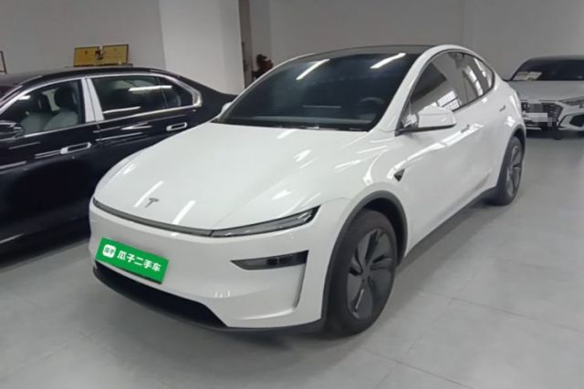 Used Tesla Model Y 2026 Rear-Drive Model