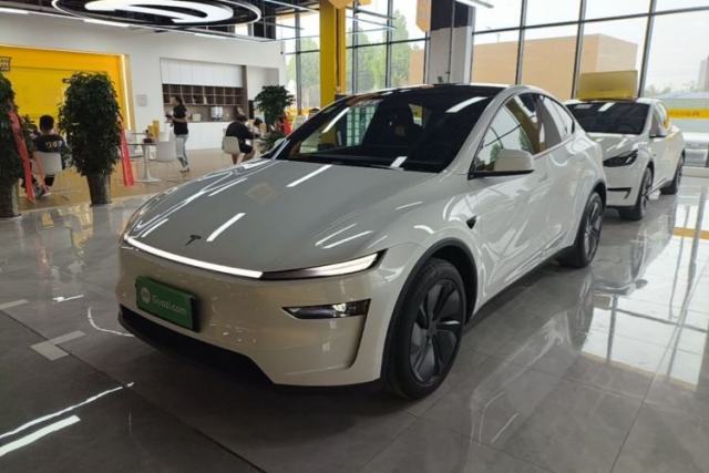 Used Tesla Model Y 2026 Rear-Drive Model