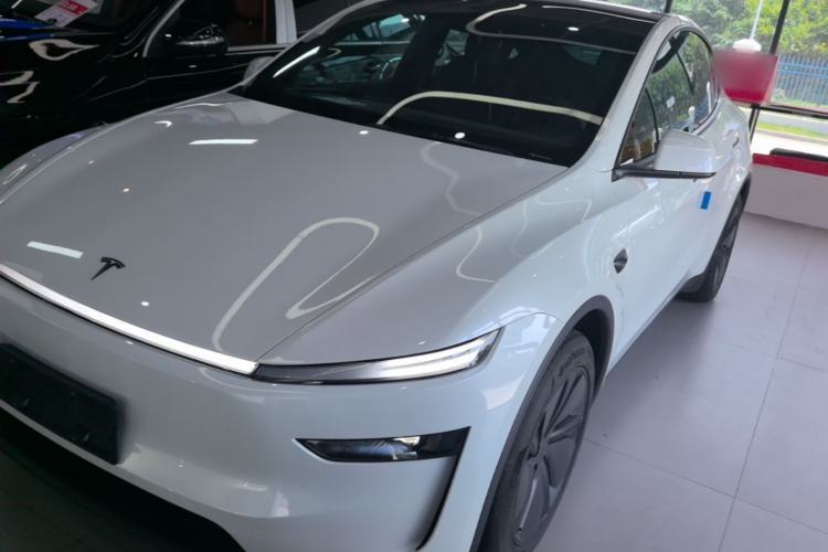 Ojetý Tesla Model Y 2026 Facelifted Long-Range Rear-Drive Model Guazi used car, China used car export, Used car for sale, Used  cars, Cheapest cars for sale
