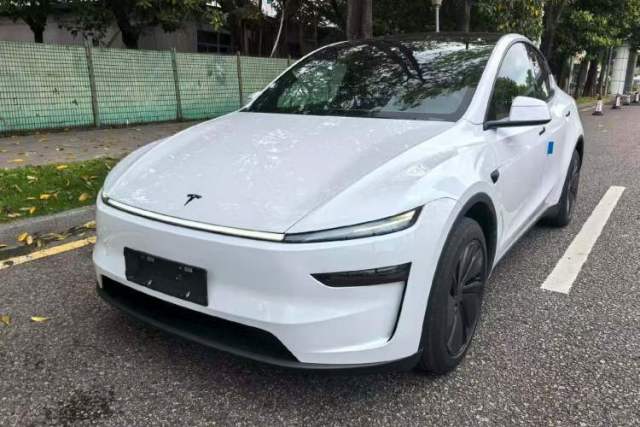 Used Tesla Model Y 2026 Rear-Drive Model