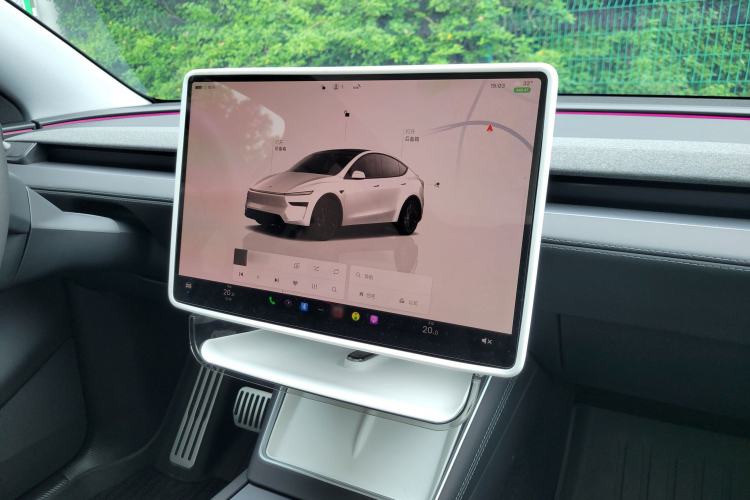 Used Tesla Model Y 2026 Model Long-Range Rear-Wheel-Drive Version Audio And AC Panel